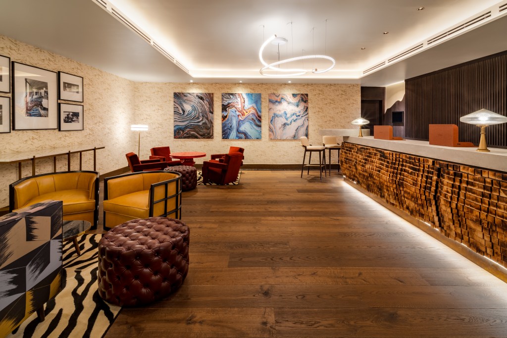 check in area from luxury hotel five zürich, Switzerland. 3 artworks from Maximo Simon Walther on 120 x 140 cm. worldwide feedbacks from collectors